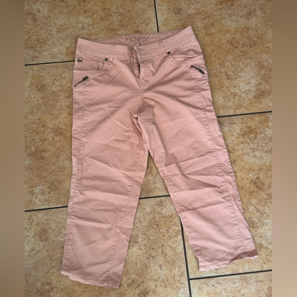 Women’s Pink Capri